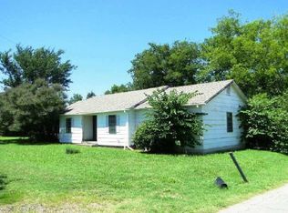 1012 S Harper St, Poteau, OK 74953