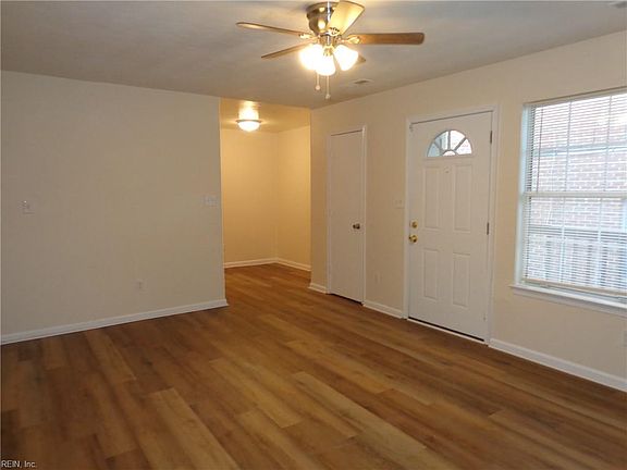 3rd image of 9624 1st Bay St APT 3