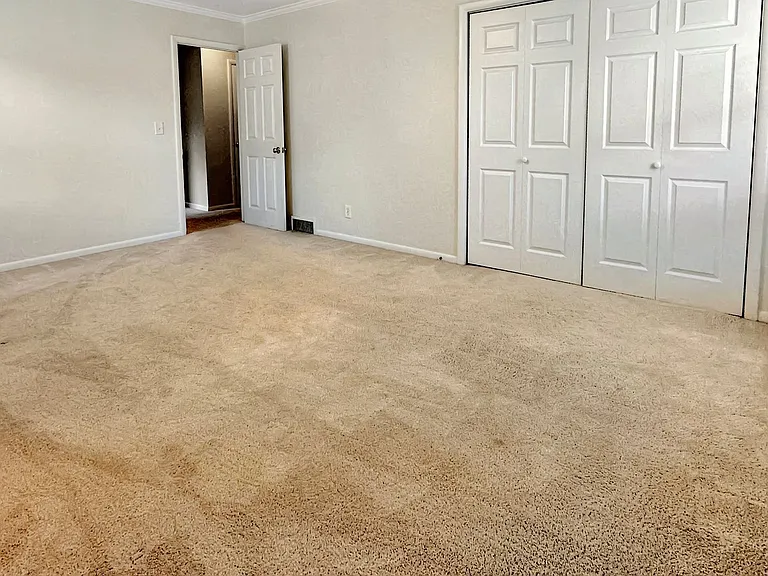 2236 Elmwood Dr SE — Photo 12