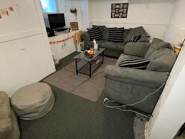 3447 Ward St, Pittsburgh, PA 15213