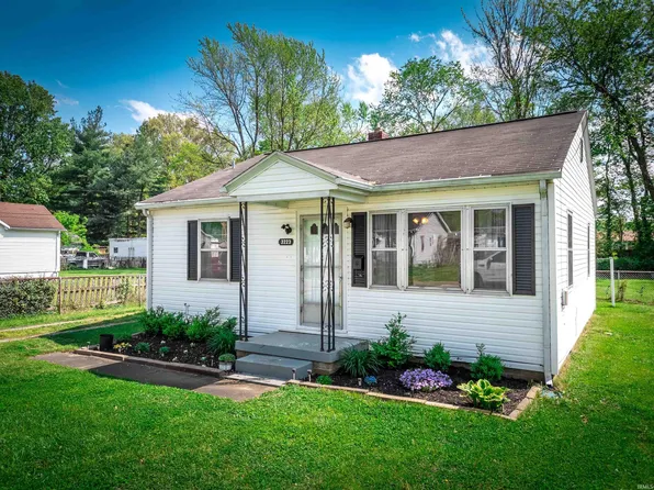 3223 Coker Ave, Evansville, IN 47714