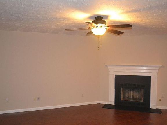 4th image of 2839 Savannah Walk Ln