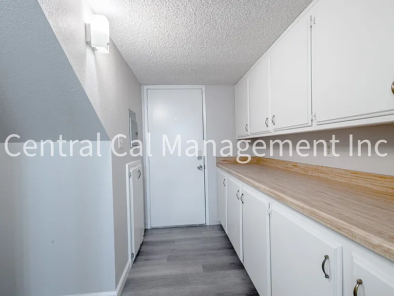 5713 Fairfax Rd — Photo 13