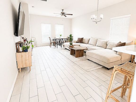 3rd image of 2308 Eagle Nook Dr