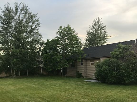 3rd image of 789 Barn Wood Dr