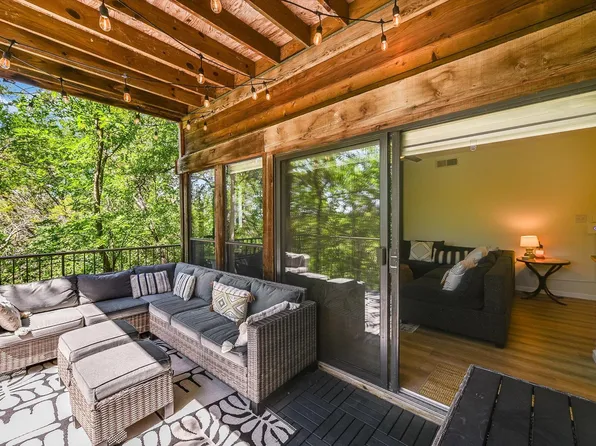 8200 Neely Dr APT 154, Austin, TX 78759