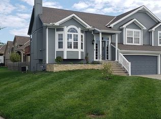 8202 NE 98th St, Kansas City, MO 64157