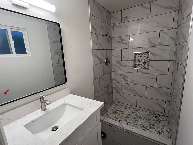 1322 E Broadmor Dr — Photo 19