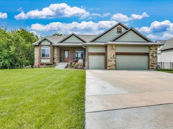 2131 N Stonegate Cir, Andover, KS 67002