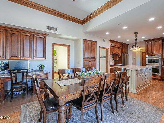 5th image of 1520 E ELMWOOD Circle