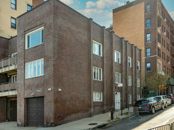 9 Chittenden Avenue image 2 of 14