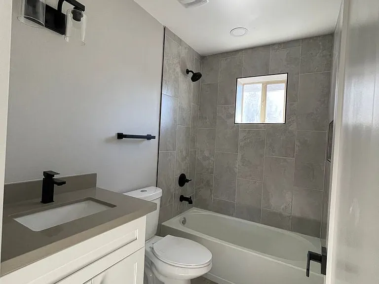 Charming 1 bed 1 bath in great location! — Photo 48