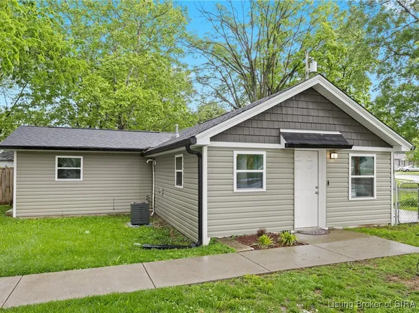 1404 Plank Road, Jeffersonville, IN 47130
