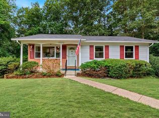 12804 Longfellow Ct, Woodbridge, VA 22192