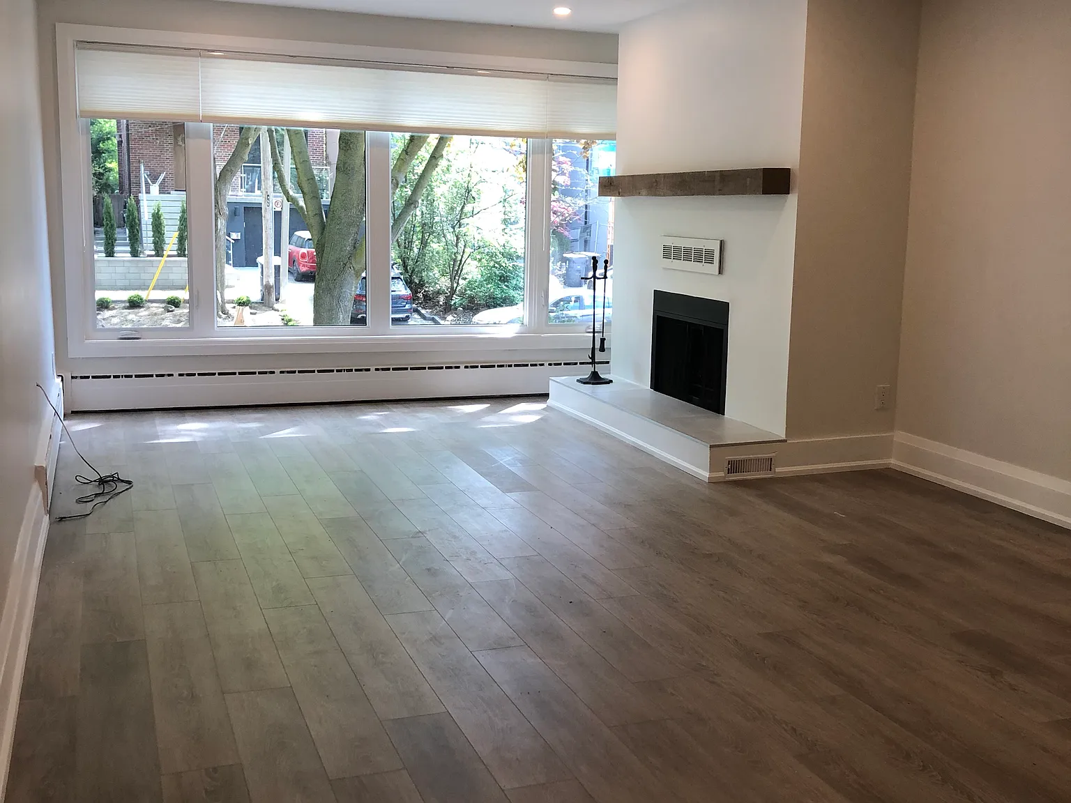 2 bed, 960 sqft, $3,295 — Photo 2