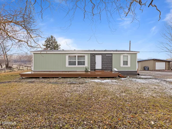 22520 Ahtanum Rd, Yakima, WA 98903