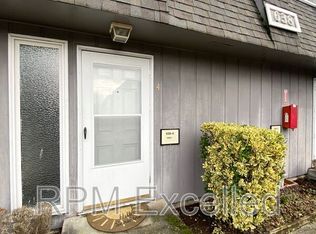 630 M St NE APT 4, Auburn, WA 98002