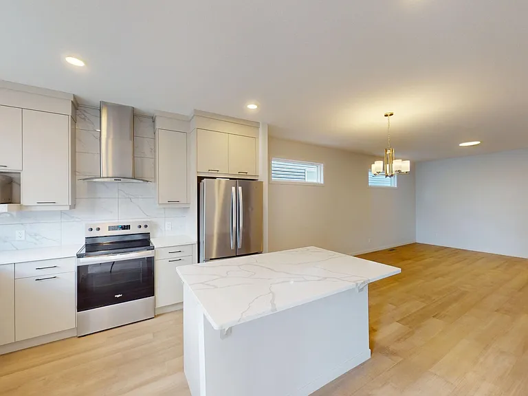 178 Legacy Glen Ct SE — Photo 3
