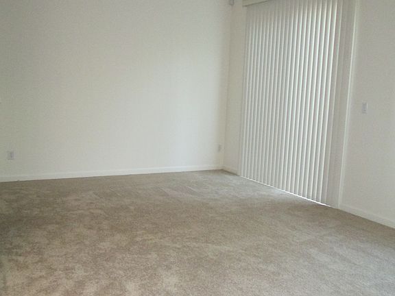 4th image of 6288 Kerry Ct