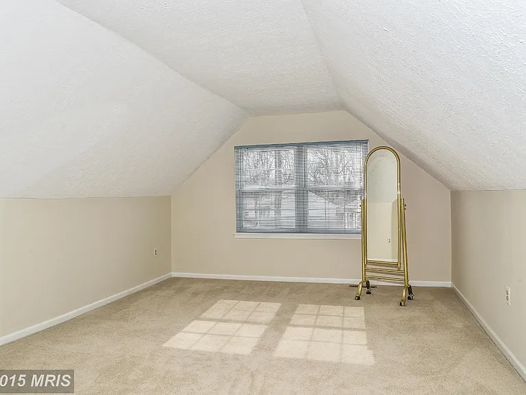 7200 Hopkins Ct — Photo 16