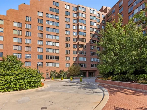 801 S Plymouth Ct APT 801, Chicago, IL 60605