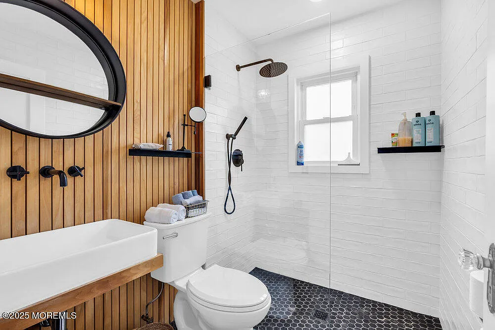 2 bed, 938 sqft, $3,000 — Photo 4