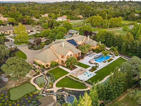 3rd image of 9205 Tuscany Oaks Ct