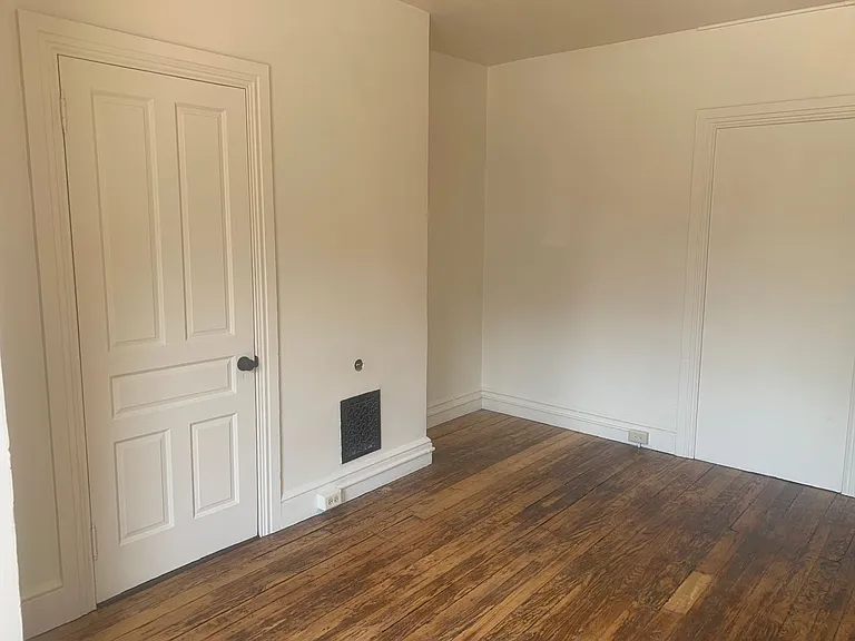 335 E Philadelphia St #2 — Photo 11