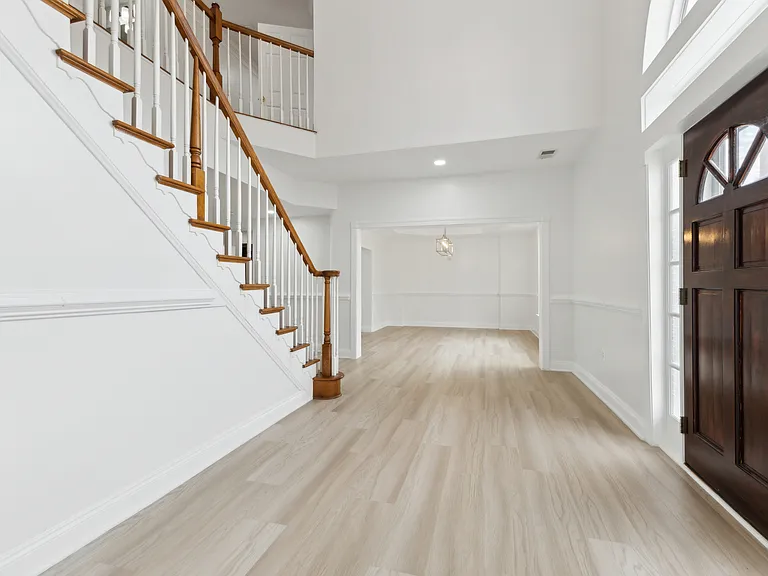 10828 Miller Rd — Photo 20