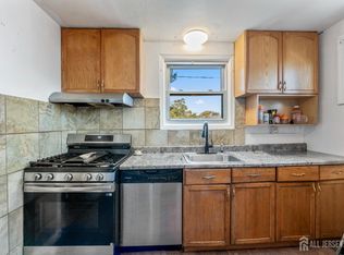 218 Washington Rd, Sayreville, NJ 08872