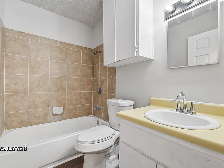 458 Kernan Dr — Photo 7