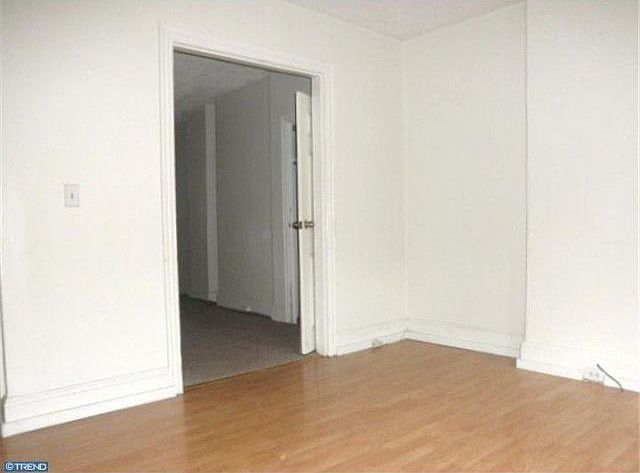 1st image of 1009 W 7th St