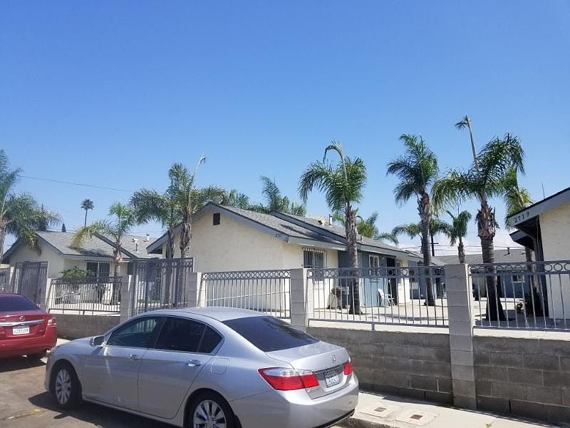 1st image of 2737 46th St