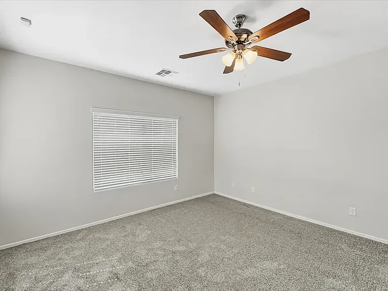 11017 W Madison St — Photo 5