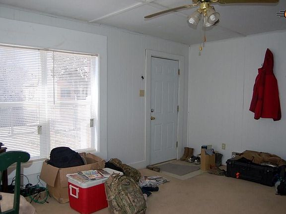 2nd image of 305 S Ave D