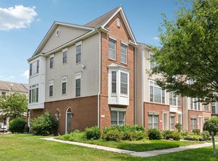 25111 Neptune Ter #2, Chantilly, VA 20152