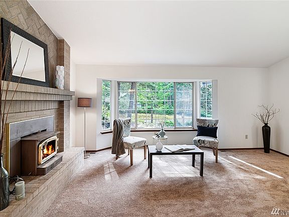 5th image of 11983 Avellana Cir NW