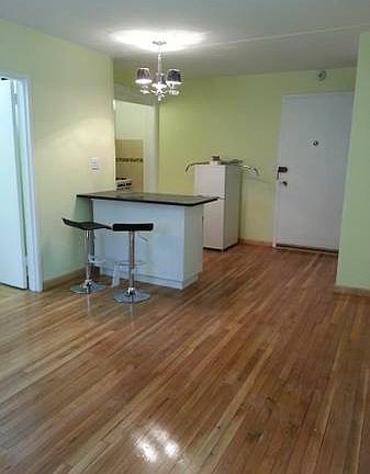 3rd image of 3041 Edwin Ave