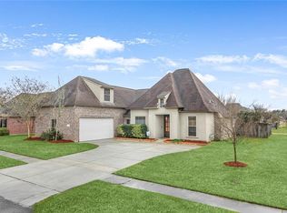 12706 Ruby Lake Dr, Walker, LA 70785