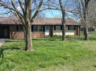 32 Hale Rd, Sikeston, MO 63801