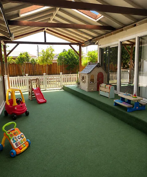 15133 Dickens Ave — Photo 12