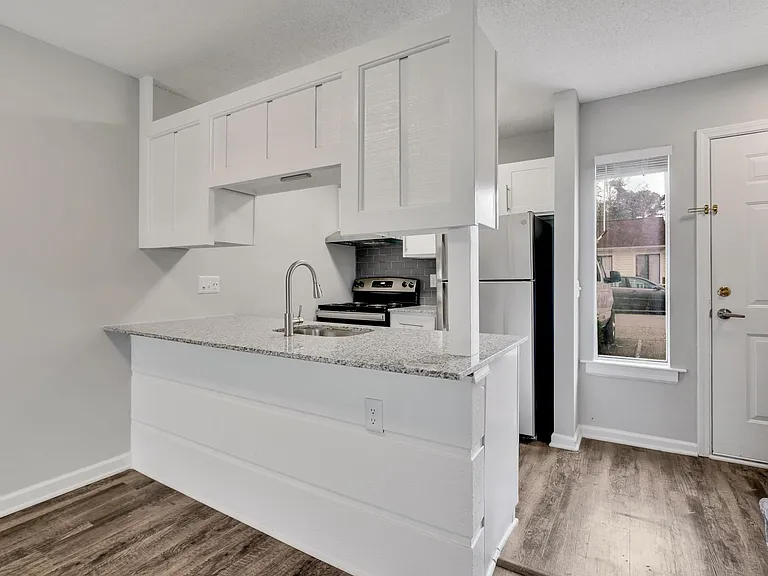 Harbor Station Townhomes — Photo 11