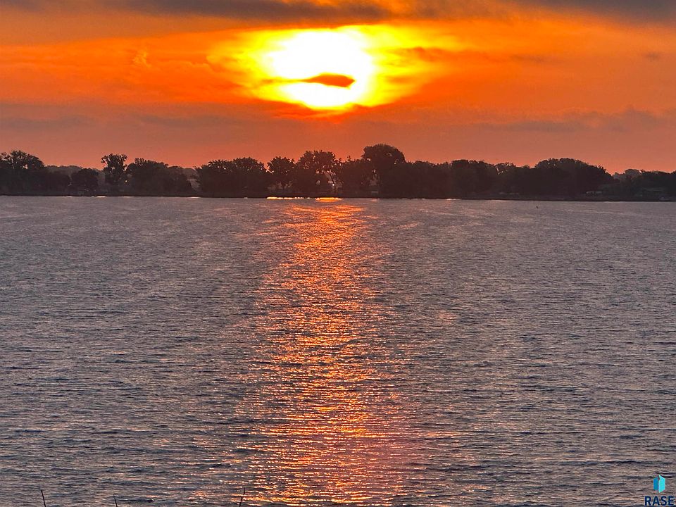 Territorial Rd, Madison, SD 57042 Zillow