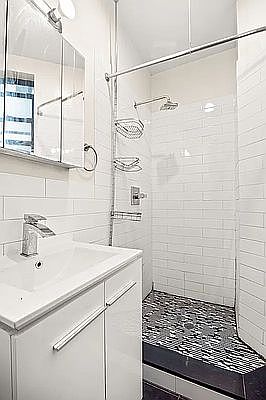 4th image of 798 Saint Johns Pl APT 5