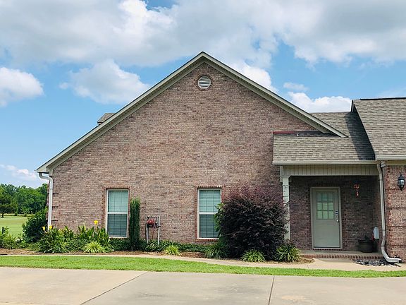 Side entrance near garage