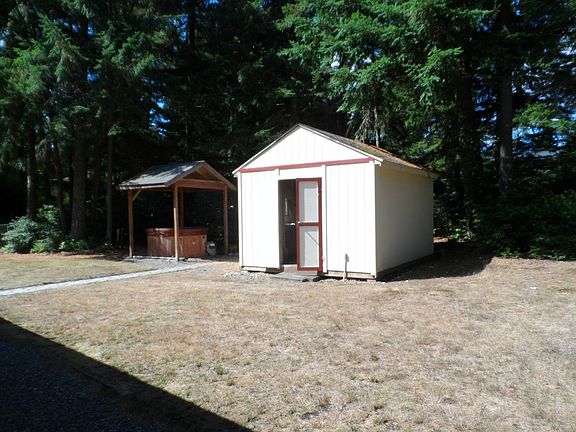 3rd image of 1157 SE Irish Ct