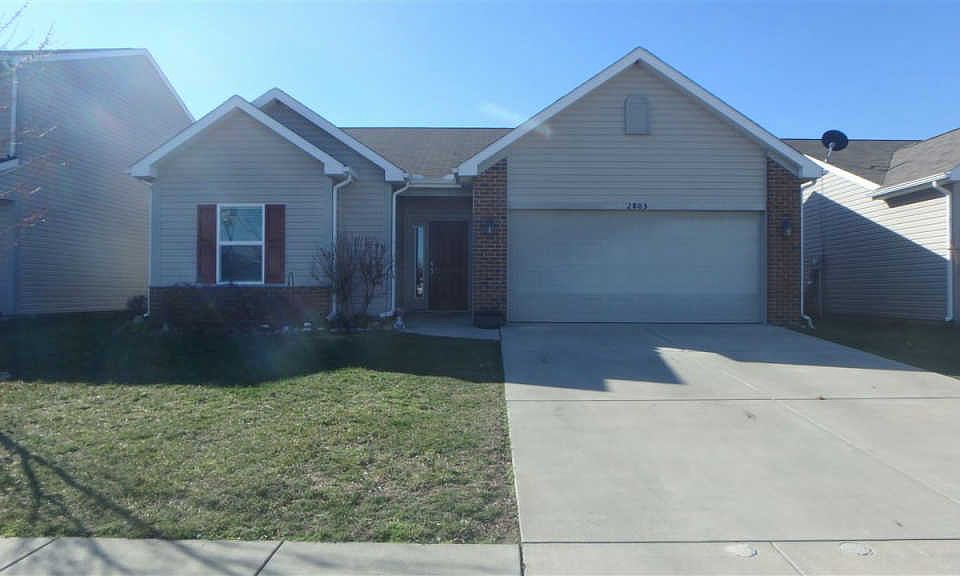 1st image of 2805 Queencastle Dr