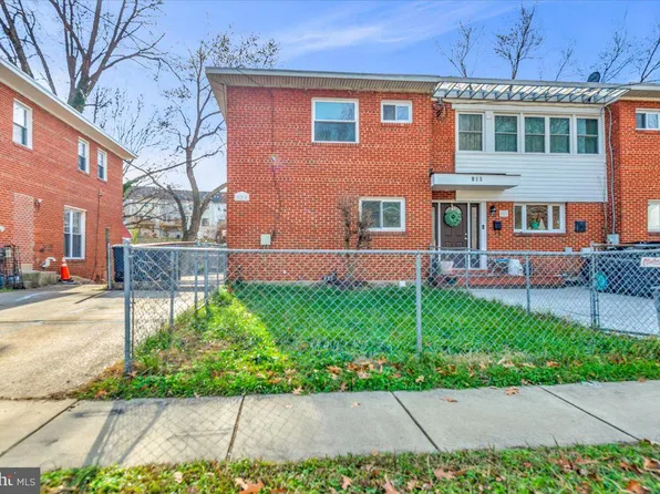 925 Owens Rd, Oxon Hill, MD 20745