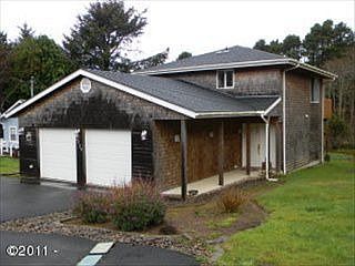1st image of 2035 NE 58th St