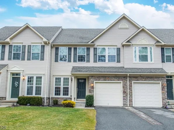 9 Village Ln, Sparta Twp., NJ 07871